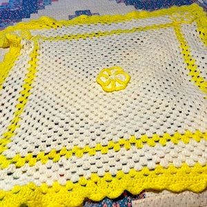 Vintage crocheted baby blanket 36”